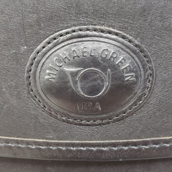 3/$30 bundle and save! Leather Micheal Green Bag - Picture 2 of 8